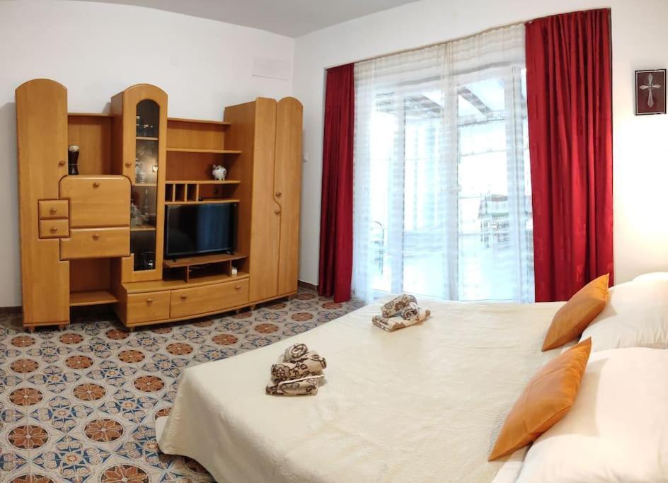 Apartment Istra Near Beach Rovinj Exterior photo
